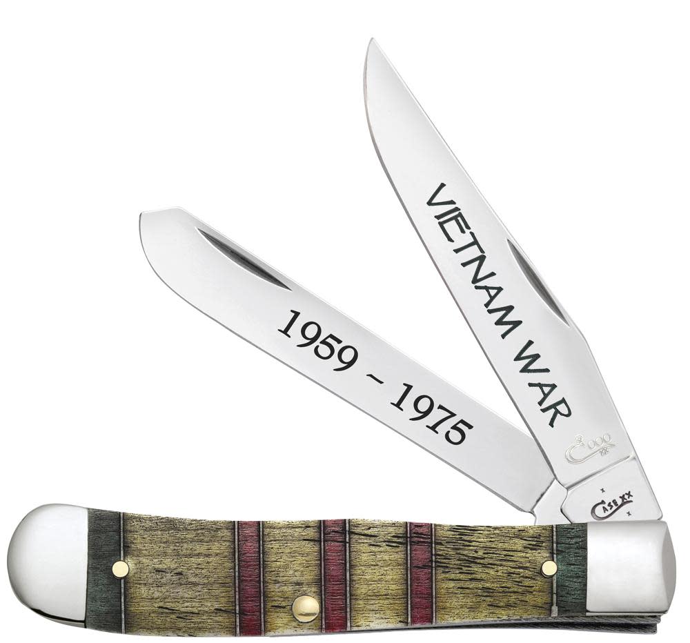 Vietnam War Gift Set Smooth Natural Bone with Green, Yellow and Red Color Wash Trapper in Jewel Box 14 Vietnam War Gift Set Smooth Natural Bone with Green, Yellow and Red Color Wash Trapper in Jewel Box