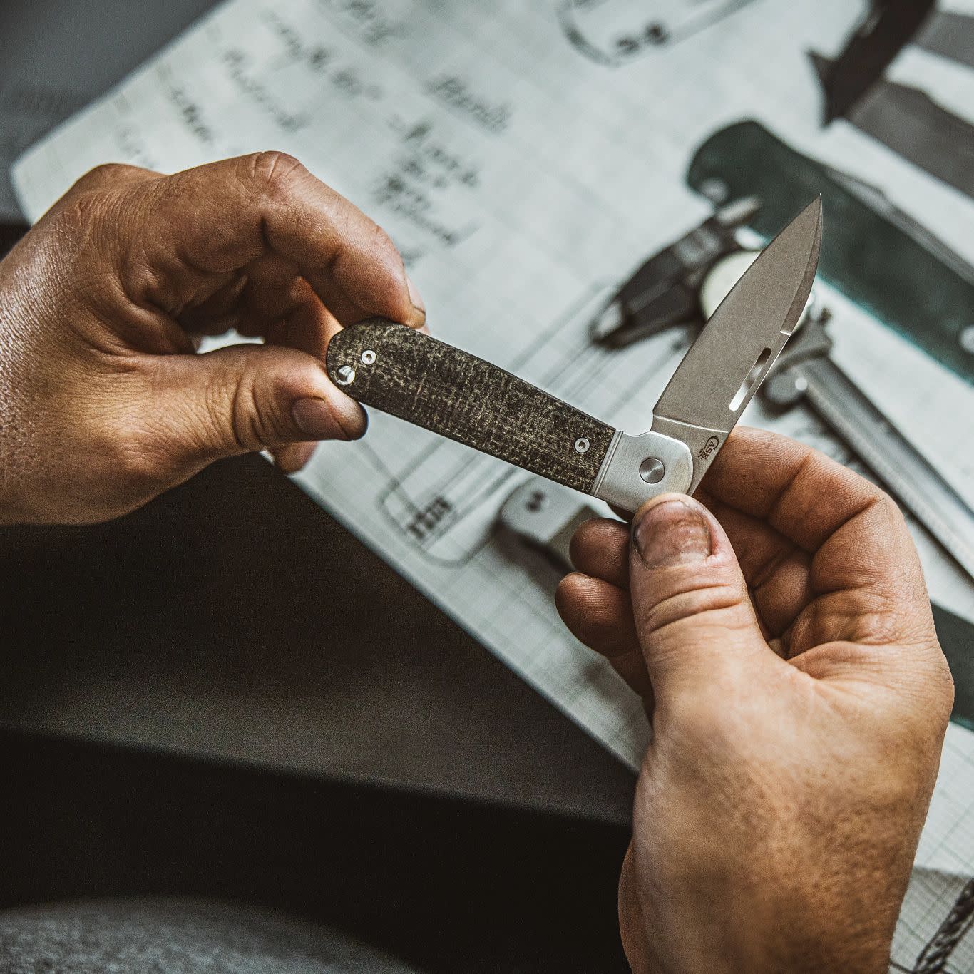 Smooth Black Burlap Micarta® Highbanks®